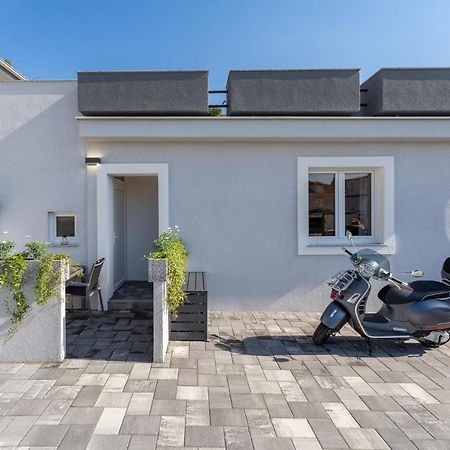 Villa Sogi Biograd Na Moru Exteriör bild