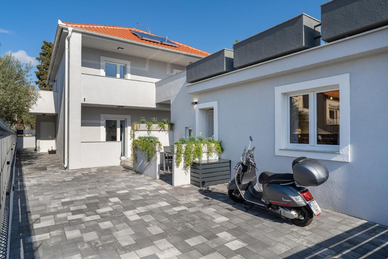 Villa Sogi Biograd Na Moru Exteriör bild