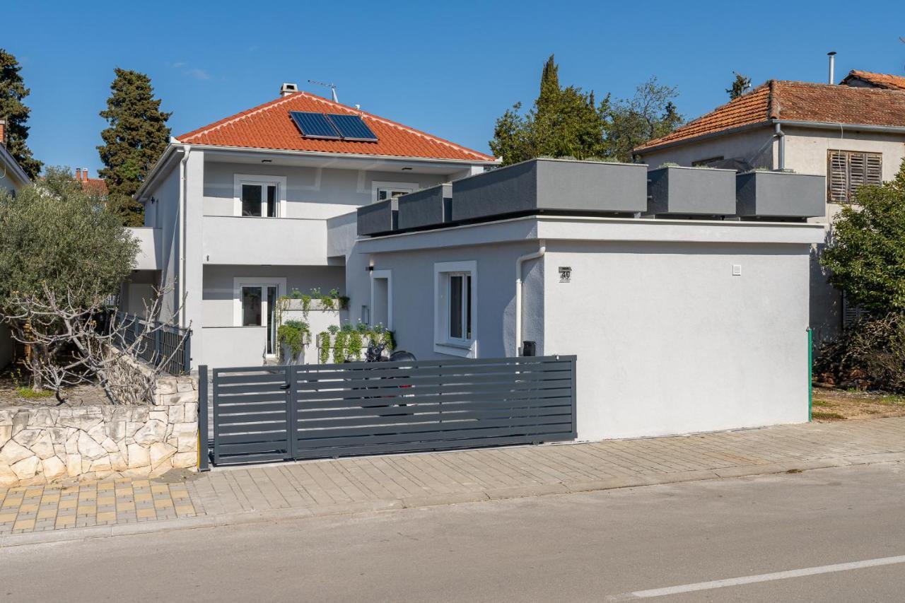 Villa Sogi Biograd Na Moru Exteriör bild