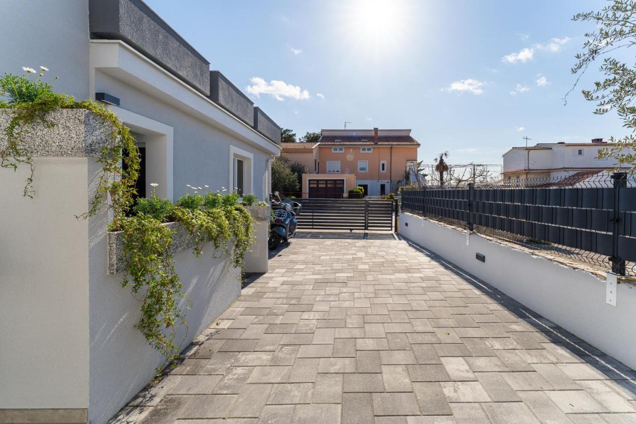 Villa Sogi Biograd Na Moru Exteriör bild