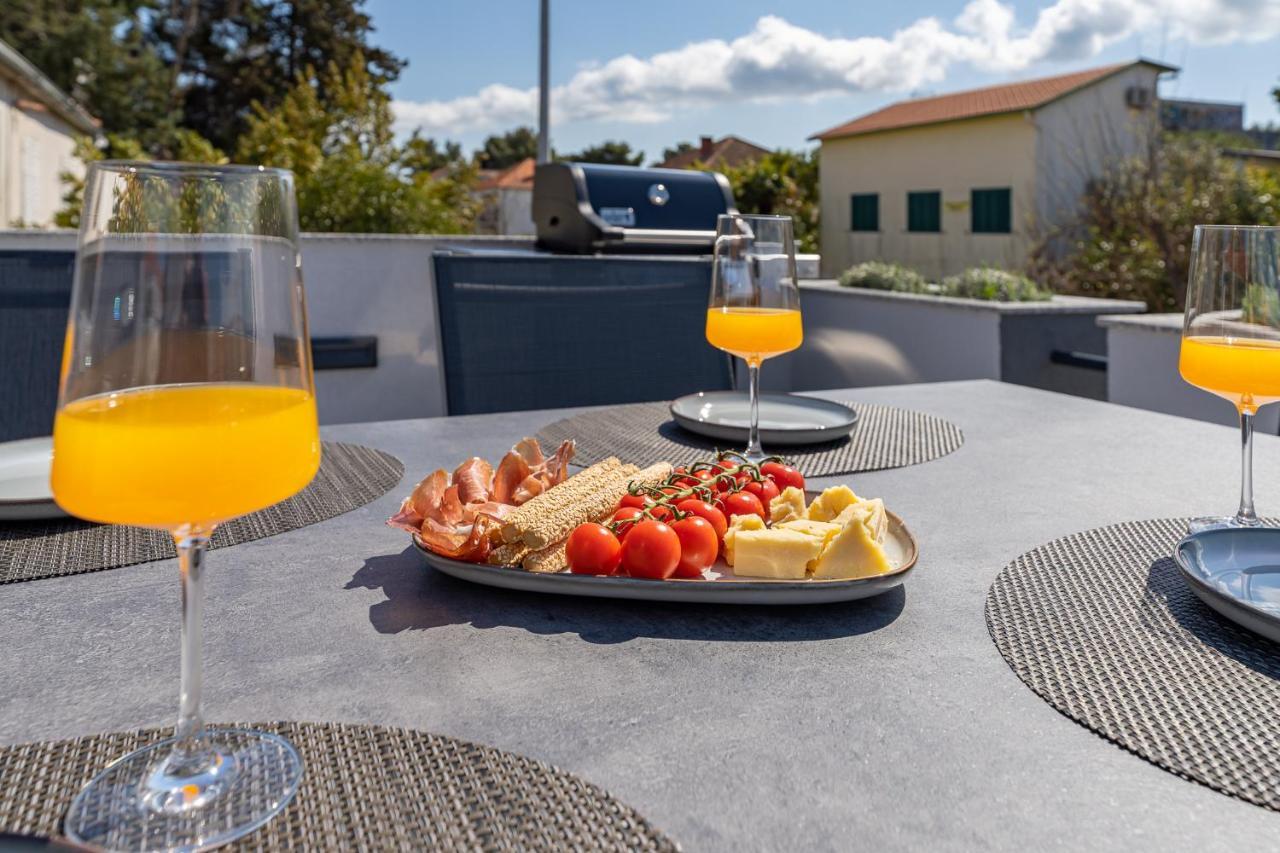 Villa Sogi Biograd Na Moru Exteriör bild