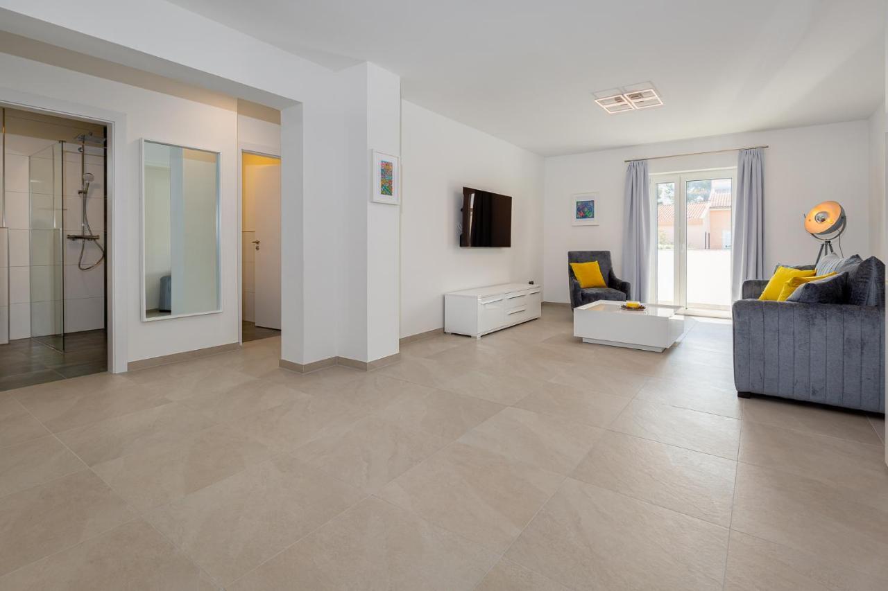 Villa Sogi Biograd Na Moru Exteriör bild
