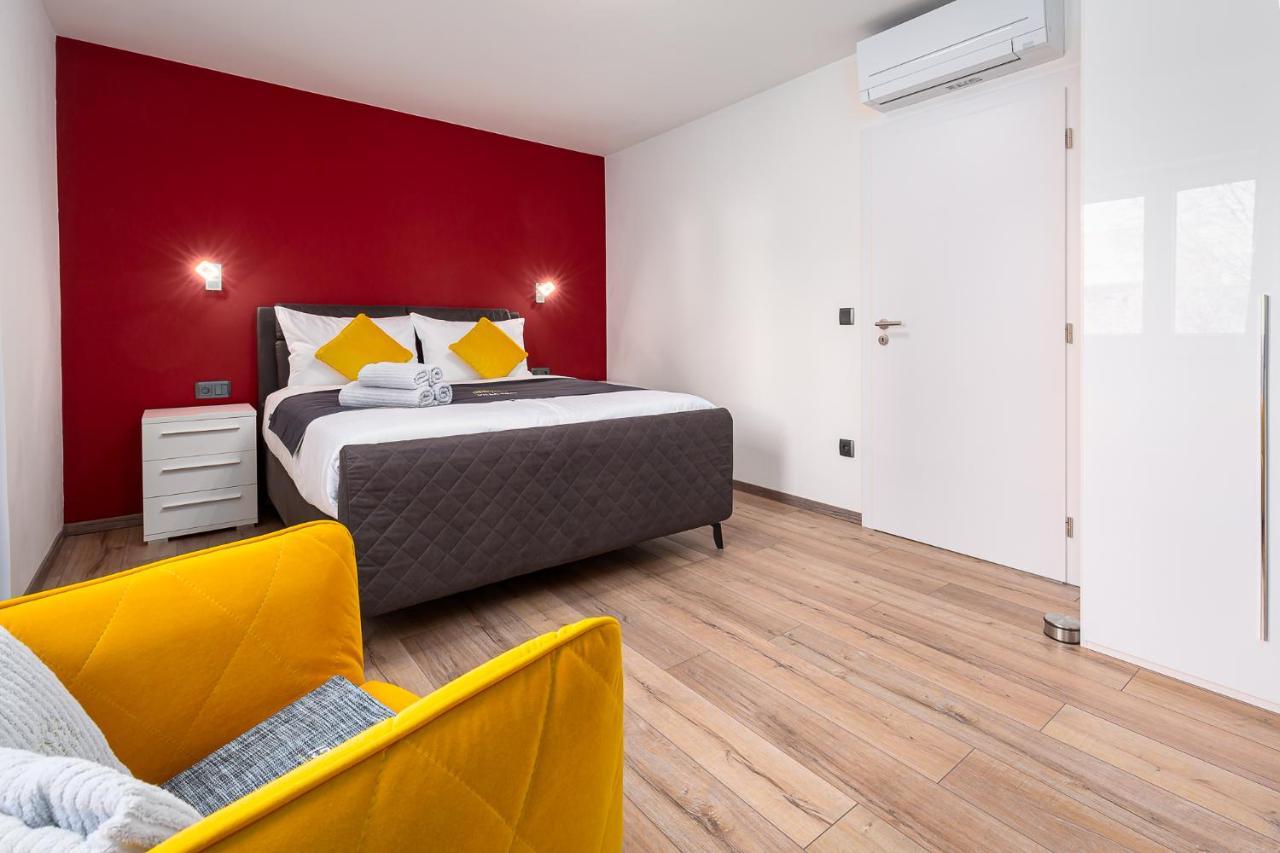 Villa Sogi Biograd Na Moru Exteriör bild